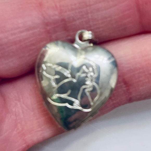 4 Photo Heart Locket Artisan Engraved Pendant Necklace, 925, RARE FIND!- Vintage - Picture 6 of 16